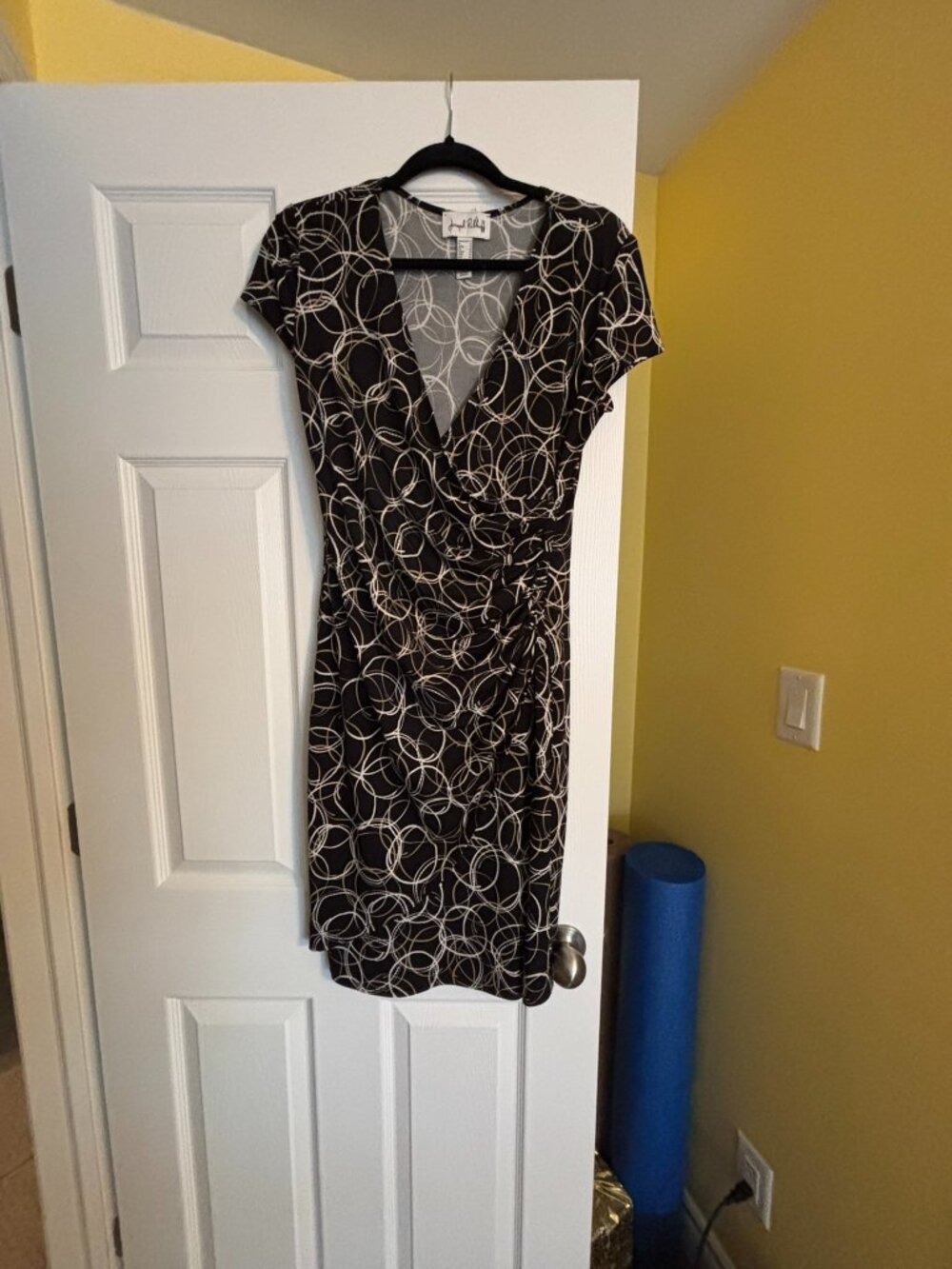 Joseph Ribkoff Black & Beige Mock Wrap Dress Women's Size 12 Made in Canada